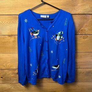 Croft and Barrow Sweater Womens Blue‎ button long sleeve Christmas Penguins
